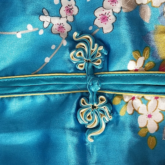 Oriental Style Botanicals Print Dress With Side Slits - Picture 6 of 9